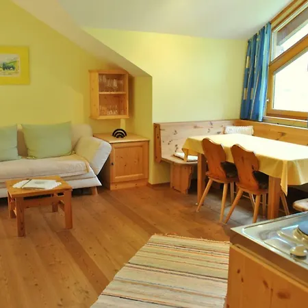 Gaeste- Und Seminarhaus Soelkstub'N Sankt Nikolai im Sölktal Buitenkant foto